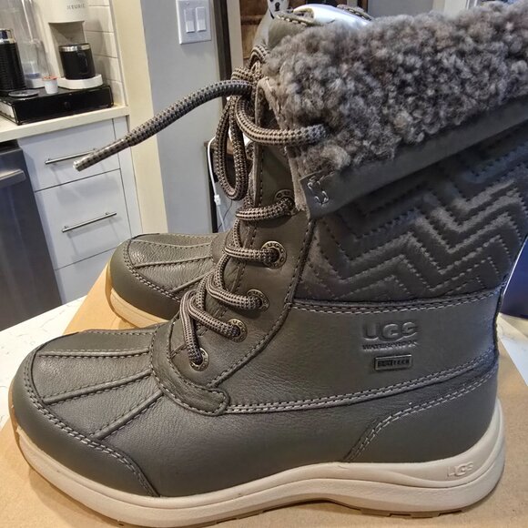 UGG ADIRONDACK III NYLON QUILTED SLATE WATERPROOF Boot US WOMEN'S SIZE 6 NEW - Picture 5 of 15